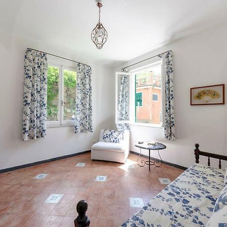 Joivy Light Flat With Great View, Cinque Terre Apartamento Vernazza Exterior foto